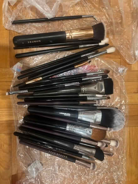 Photo of free Assorted makeup brushes (Kanata South) #3