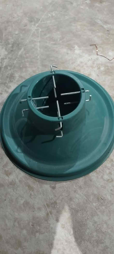 Photo of free Christmas tree stand (Everett) #1