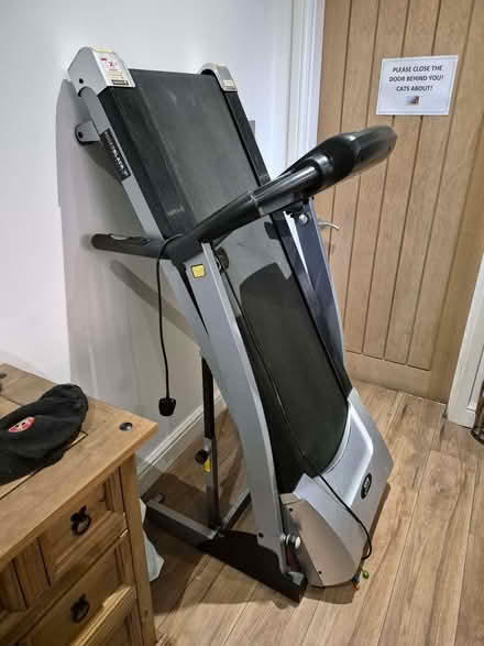 Photo of free Running Machine (Clayhanger WS8) #3