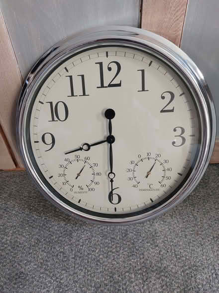 Photo of free Wall clock (Humphrey's End GL6) #1