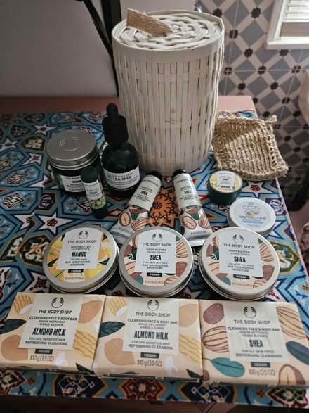 Photo of free Various bodyshop/cerave bits (Harefield UB9) #2