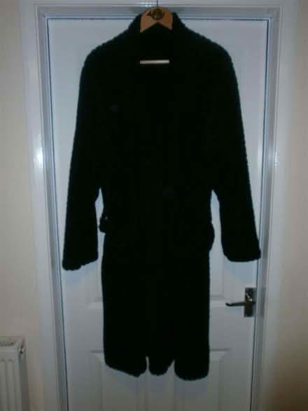 Photo of free Mens Black Waffle Fleece dressing Gown L (Bryn WN4) #1