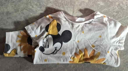 Photo of free Minnie Mouse leggings and t-shirt (Leigh Park PO9) #1