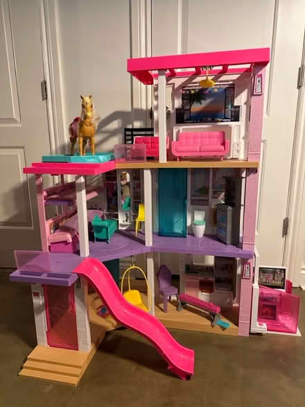 Photo of free Barbie Dream House (Norwood Park) #1
