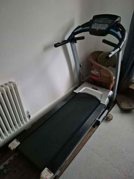 Photo of free Running Machine (Clayhanger WS8) #1