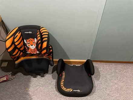 Photo of free Car seat that turns into booster (Leigh woods) #4
