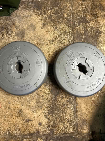 Photo of free 2 x 4kg weights (South Woodchester GL5) #1