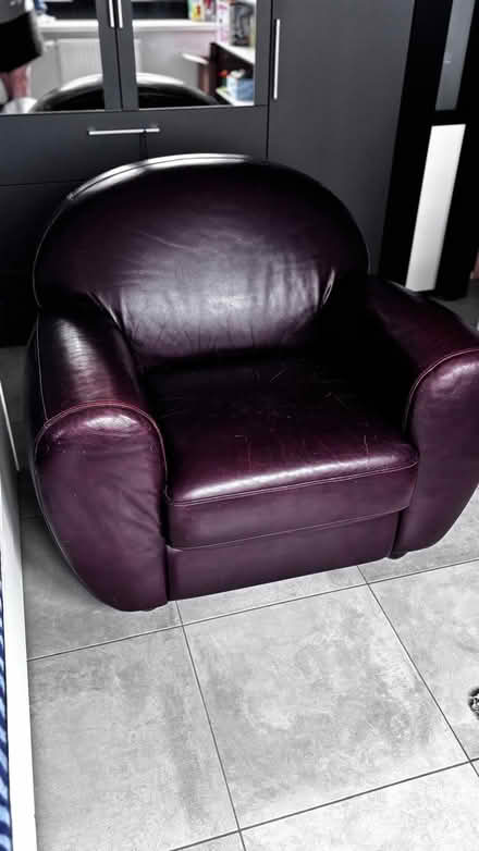 Photo of free Fauteuil club en cuir - STEINER (Esch-sur-Alzette) #2