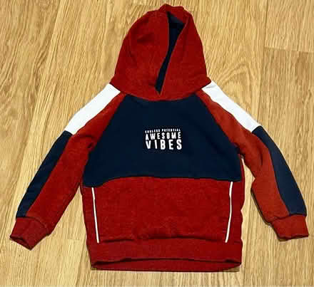 Photo of free Boys Hoodie Age 5 (Winnersh RG41) #1