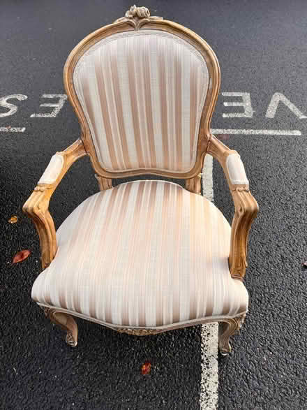 Photo of free A chair (Chalker's Corner SW14) #3