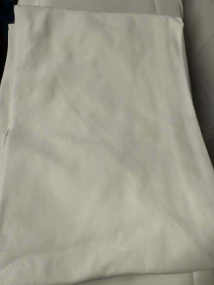 Photo of free White bib apron - used (SW19 South Wimbledon) #2