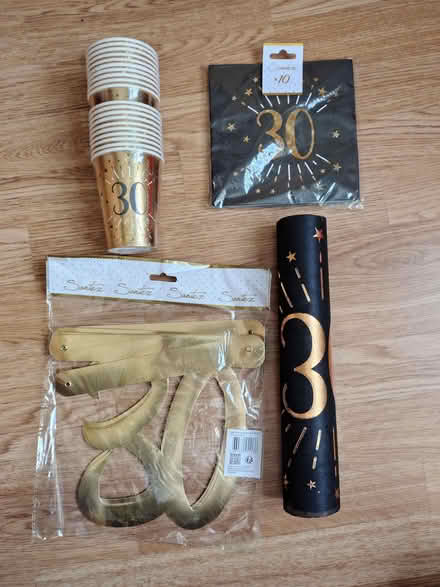 Photo of free 30th birthday party decorations (Shepton Mallet BA4) #3