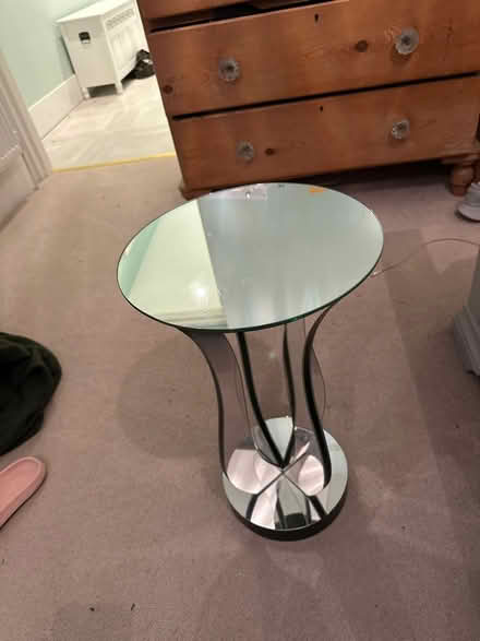 Photo of free Small mirrored table (Beckenham/bromley) #1