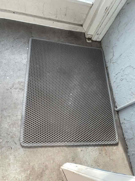 Photo of free Litter mat for cats (3 Miami Gardens Road 33023) #2