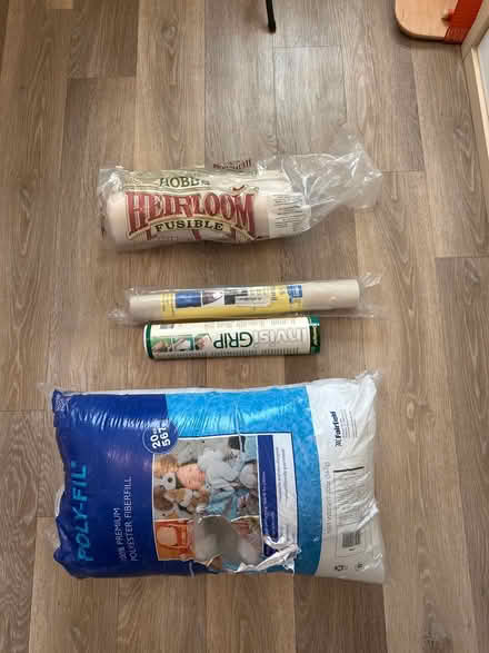 Photo of free Sewing supplies (Torrance 90501 near Hull MS) #1