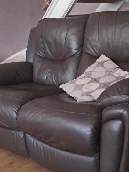 Photo of free 2 seater brown settee (spennymoor) #1