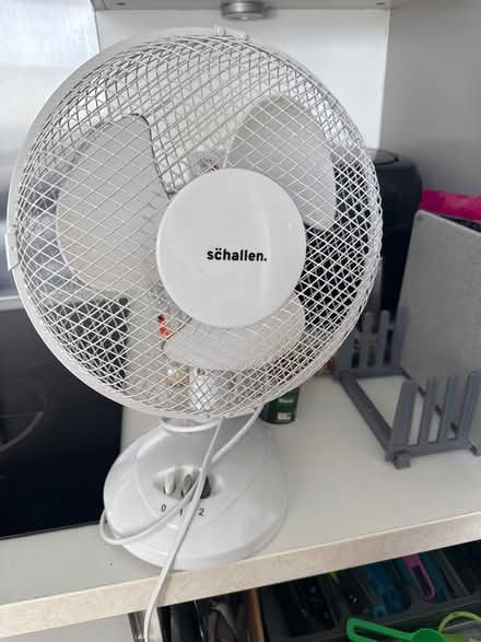 Photo of free Electric Fan (Ferry court CF11) #1