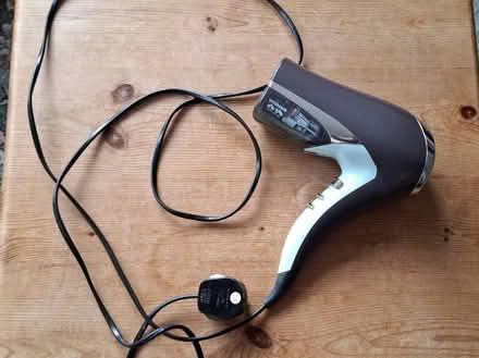 Photo of free Hairdryer, works but loose connection (Harrogate HG1) #1