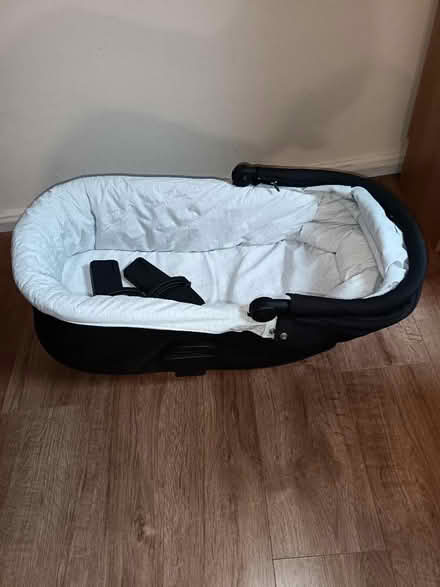 Photo of free Mamas & Papas Bassinet (Hounslow) #3