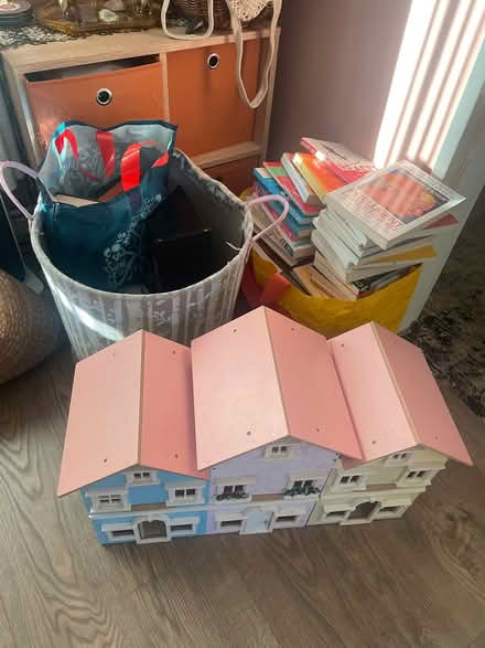 Photo of free Books, dollhouse and miscellaneous (Woodchurch) #1