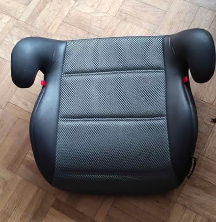 Photo of free Halfords booster seat (Woking GU22) #1