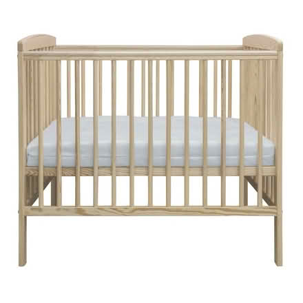 Photo of free Cot (0-4 years) (Teddington TW11) #1