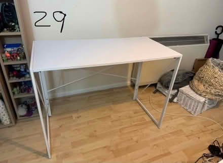 Photo of free Everything must go (30/11/2025) (N2 8JD) #2