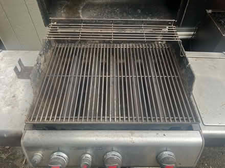 Photo of free Weber Genesis natural gas grill (Spanaway) #4
