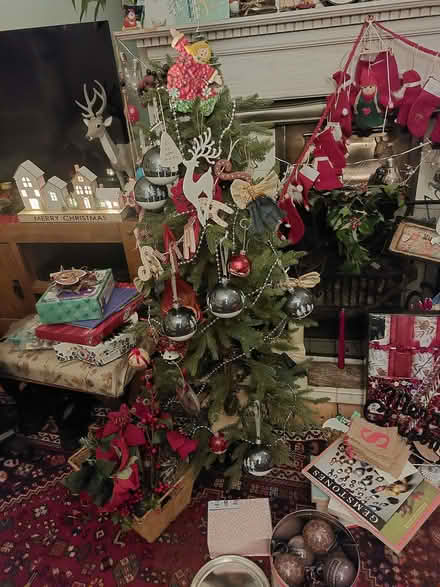 Photo of free Xmas tree - Artificial (New Malden KT3) #2