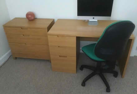 Photo of free I Office Desk. and. 1 Office Chair (Dunblane FK15) #1
