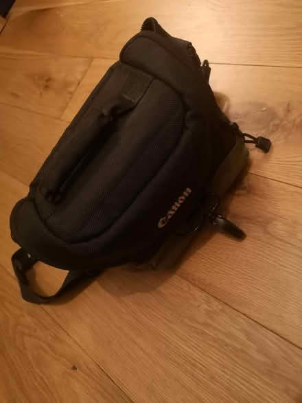 Photo of free Canon DSLR camera bag (Streatham SW16) #3