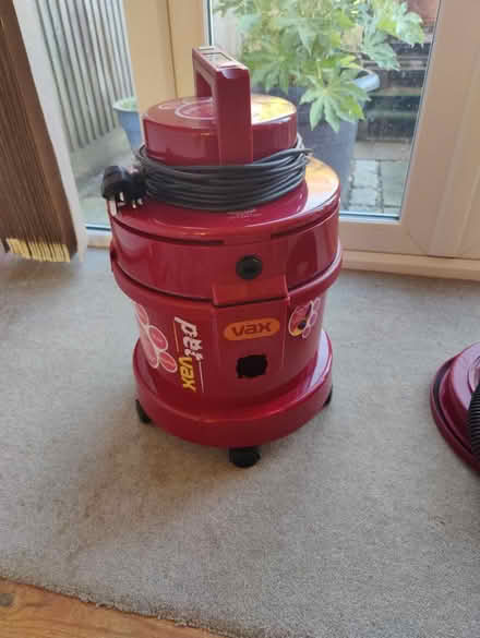 Photo of free Vax 6140 Pet Vax (Crowborough TN6) #1