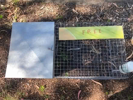 Photo of free Rabbit hutch (greensborough) #1