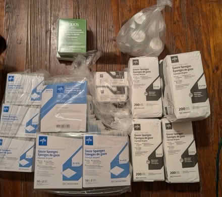 Photo of free Box of gauzes and saline (11232) #1