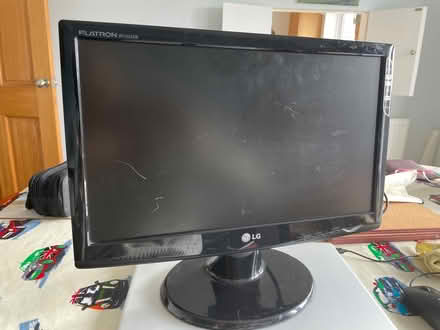 Photo of free 19inch monitor VGA only. NO HDMI. (Hardwicke Green GL2) #1