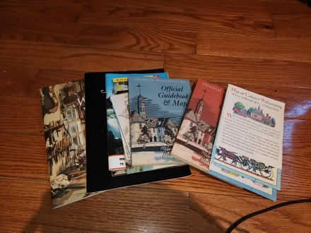 Photo of free Williamsburg booklets, maps, etc (Capitol Hill, DC) #1
