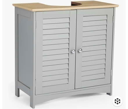 Photo of free Under Sink Bathroom Cabinet (London Fields E8) #1