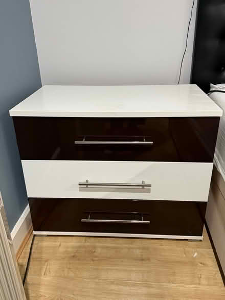 Photo of free 3 x Chester drawers (6 drawers each), 2x side table ( 3 draw (West End GU24) #1