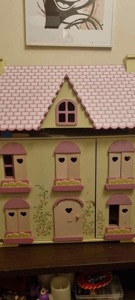 Photo of free Wooden dolls house (Knightswood, glasgow G13) #2