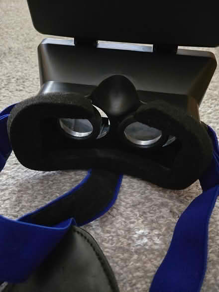 Photo of free Phone VR headset (Reigate, RH2 9) #4