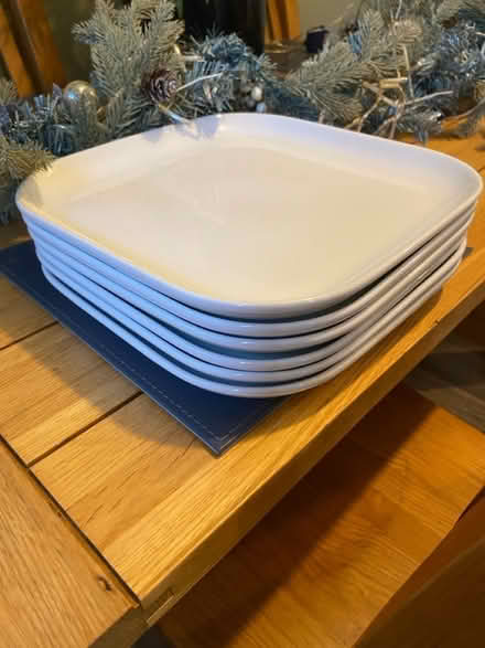 Photo of free Habitat dinner plates (Welwyn Garden City AL7) #1
