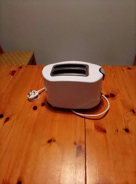 Photo of free 2 slice toaster (Ware SG12) #1
