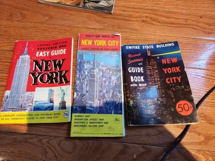 Photo of free Vintage NYC guidebook and map (Capitol Hill, DC) #1