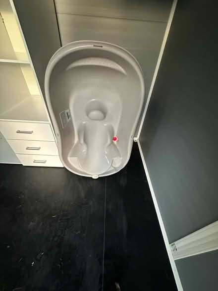 Photo of free Baby bathtub (Ha8 5sj) #2