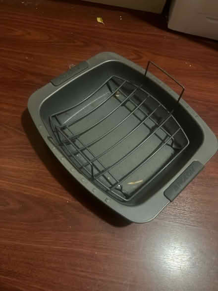 Photo of free Large roasting tin & rack (Garston, Liverpool) #1