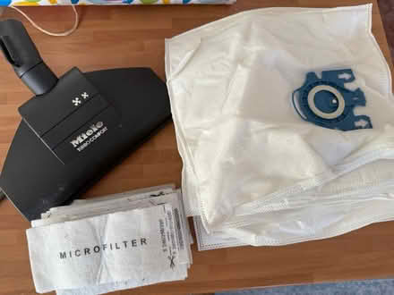 Photo of free Miele vacuum cleaner head and bags (OX1 (Kennington)) #1