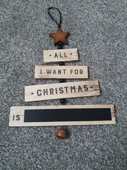 Photo of free Christmas decoration (Bozeat NN29) #1