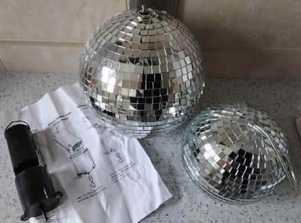 Photo of free Mirror Balls (DA1) #1