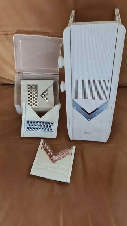 Photo of free Mandolin slicer - kitchen gadget (Stonehouse GL10) #1