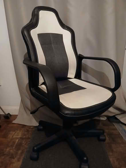 Photo of free Gaming chair (Catsfield TN33) #1